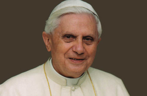 Benedetto: …e la chiesa comincia ad assomigliare a quella del Concilio