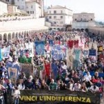 Da Perugia ad Assisi contro l’indifferenza, per la pace
