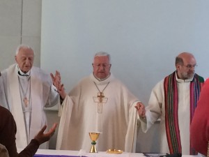celebrazione eucaristica all'assemblea di Molfetta