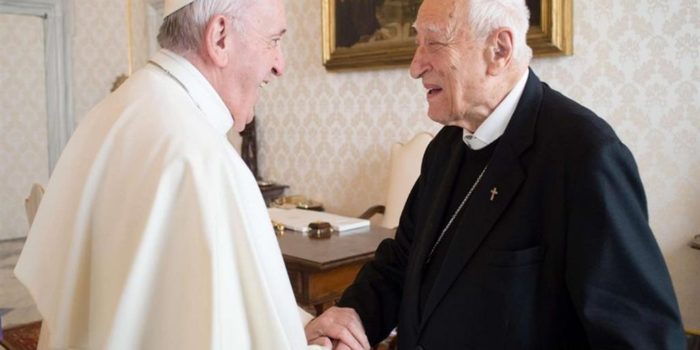 Auguri vescovo Luigi Bettazzi, già Presidente internazionale e nazionale di Pax	Christi, per i tuoi 97 anni!