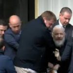 La lunga agonia di Julian Assange (e della libertà di informazione)