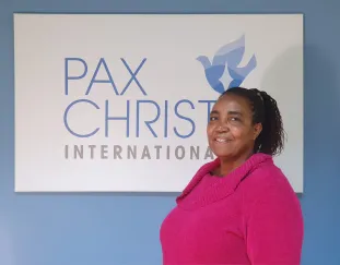 Benedizione a tutte le donne di Pax Christi International – di Wamũyũ Wachira, Co-presidente