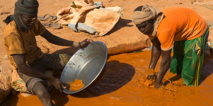 L’oro del Sudan arma le milizie. L’Europa è coinvolta: ora si fermi